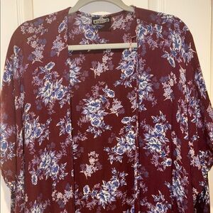 Angie Burgundy and Blue Floral Kimono
Open Front Short Sleeves FITS UP TO XL